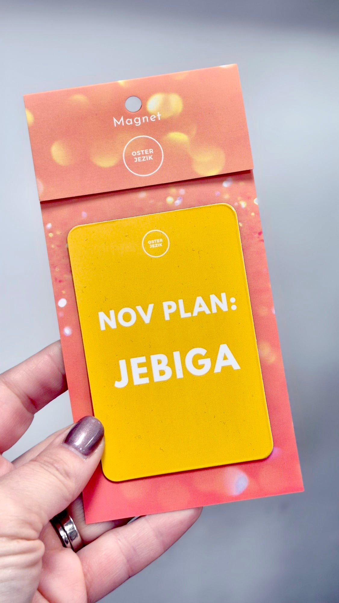 Magnet NOV PLAN: JEBIGA, barva kurkuma