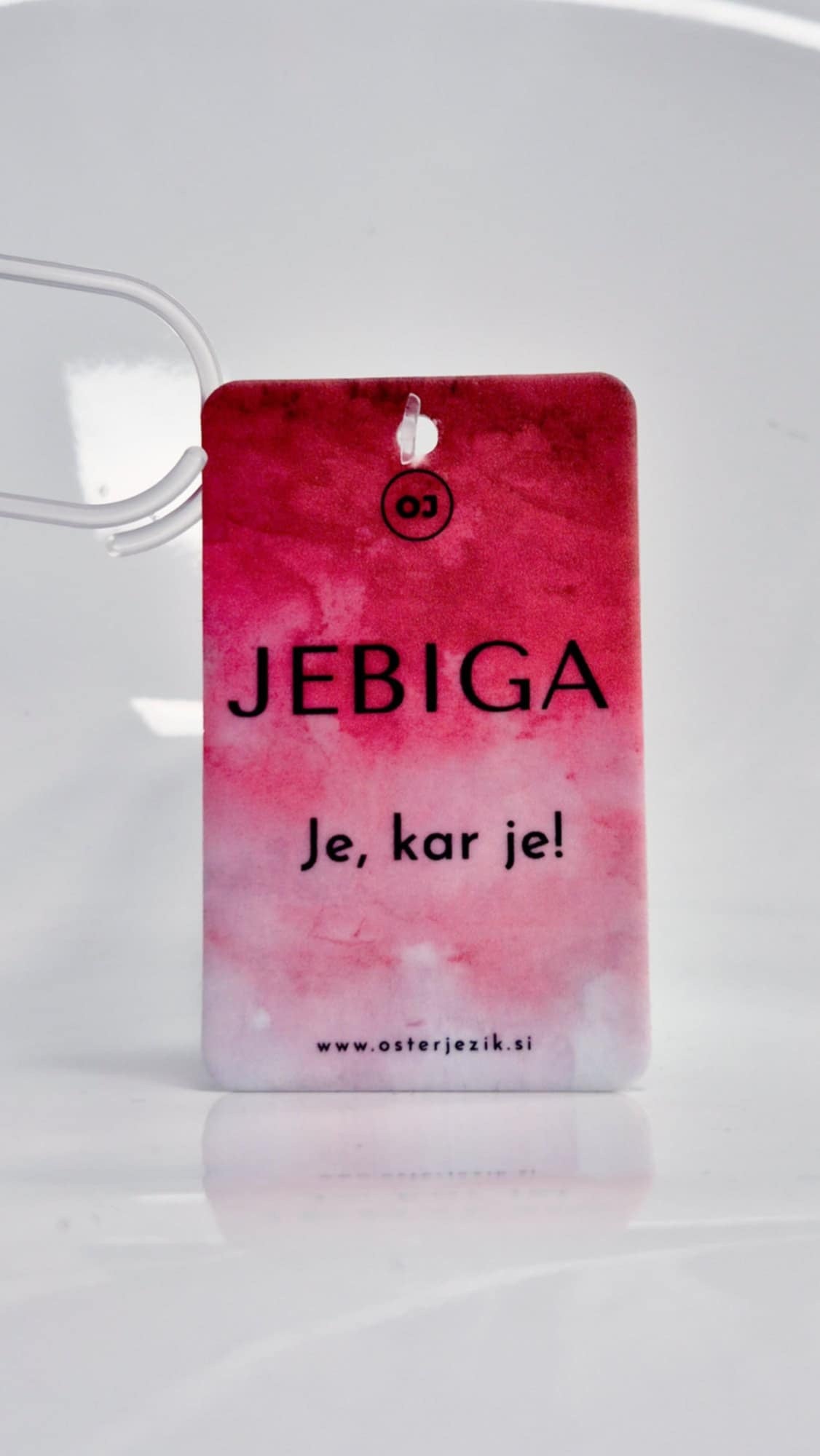 Dišeča obešanka "JEBIGA" (vonj zelenega jabolka)